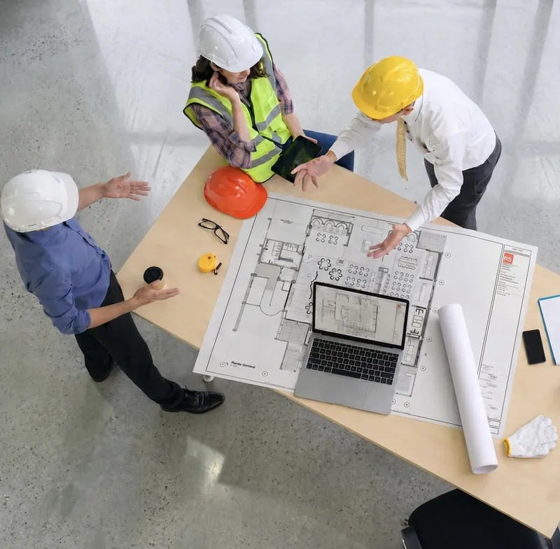 Servicios de construcción profesional y desarrollo de obras de infraestructura en Colombia
